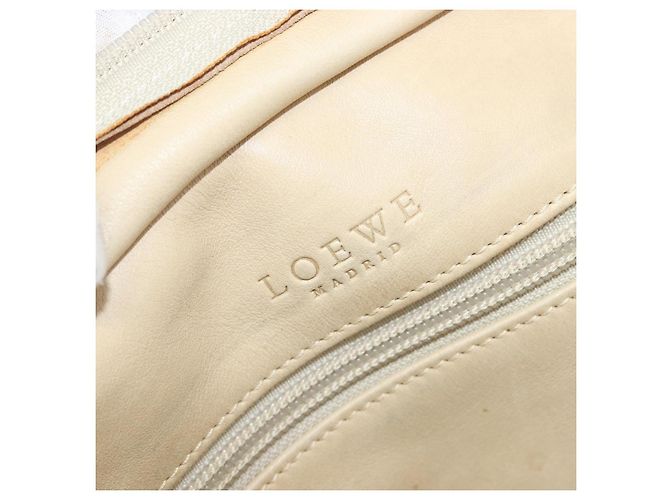 Borsa a mano LOEWE Amazonas in camoscio beige tono oro Auth 199514A - vista 19