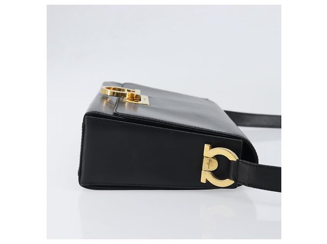 Borsa a tracolla Salvatore Ferragamo Gancini in pelle nera e oro Auth 199456 Nero D'oro - vista 3