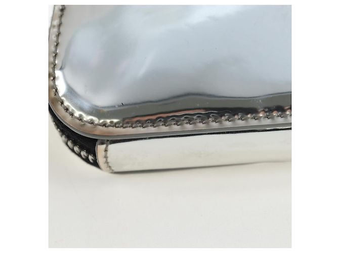 Bolsa de Ombro com Corrente PRADA Couro envernizado Prata Auth 196592M - vista 18