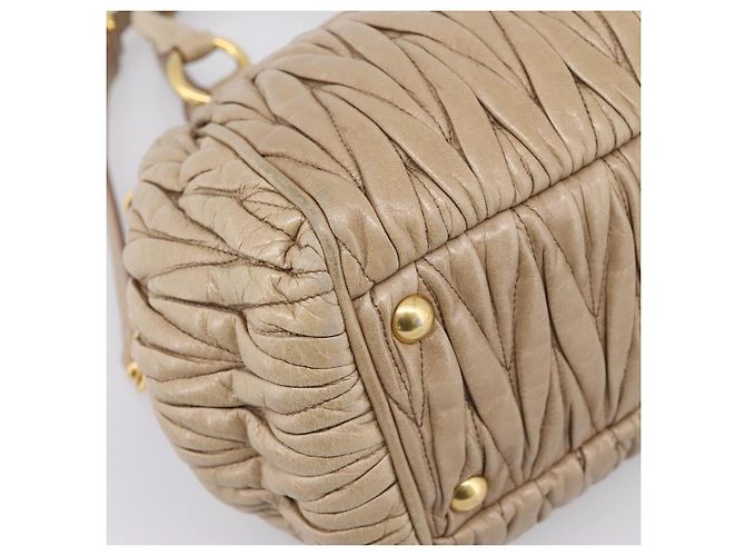 Borsa a mano Miu Miu Matelassé in pelle 2way Beige Tono Oro Auth 200801V - vista 17