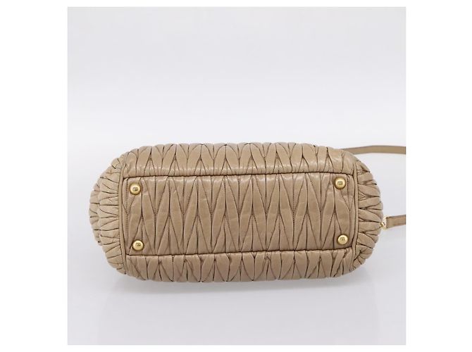 Borsa a mano Miu Miu Matelassé in pelle 2way Beige Tono Oro Auth 200801V - vista 5