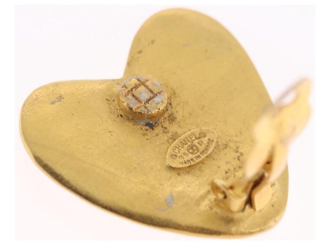 Orecchini Cuore CHANEL Metallo Tono Oro CC Auth 197921M - vista 12