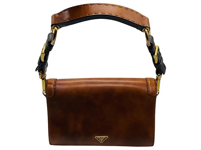 Borsa a tracolla Prada in pelle di vitello Antik Soun Cuoio Ebano marrone con placca logo - vista 15