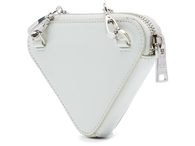 Borsa a tracolla Prada Mini Pouch in pelle spazzolata bianca con catena e triangolo Bianco - vista 2