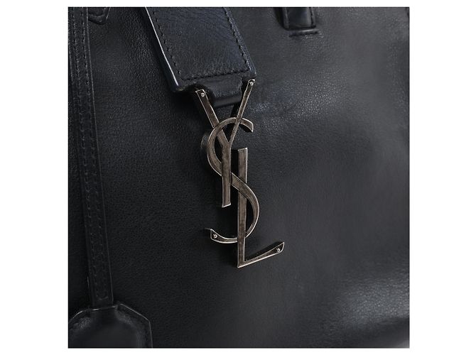 Borsa Saint Laurent Paris Downtown Cabas in pelle e borchie Nera 481909 Nero - vista 4