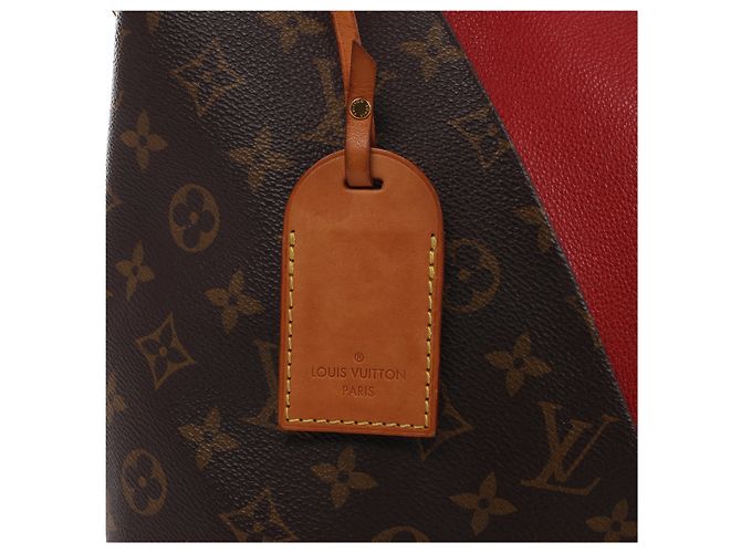 Borsa a mano 2Way Louis Vuitton V Tote MM Monogram Canvas in Brown x Red M43957 Rosso - vista 4