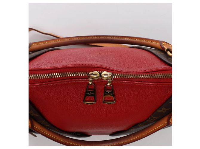 Borsa a mano 2Way Louis Vuitton V Tote MM Monogram Canvas in Brown x Red M43957 Rosso - vista 7