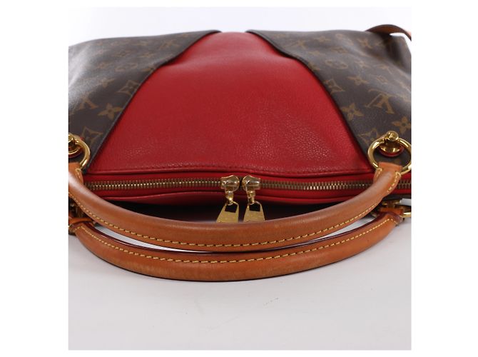 Borsa a mano 2Way Louis Vuitton V Tote MM Monogram Canvas in Brown x Red M43957 Rosso - vista 8