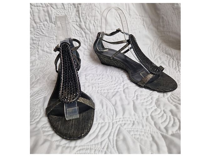 Giuseppe Zanotti Sandali wedge decorati Nero Metallico - vista 4