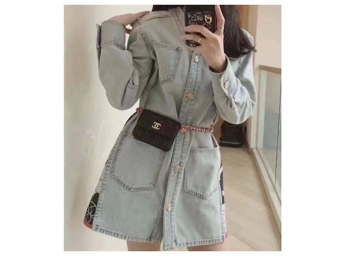 Giacca sovracamicia in denim azzurro CHANEL 21С, FR 40 usata - vista 6