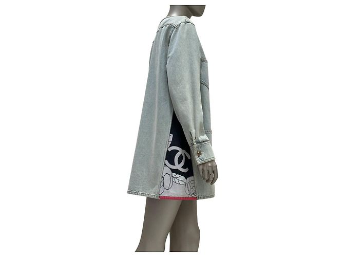 Giacca sovracamicia in denim azzurro CHANEL 21С, FR 40 usata - vista 7