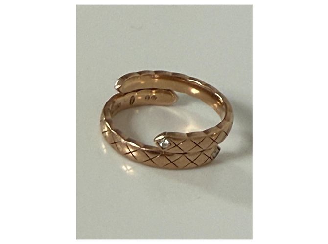 Anello Chanel Coco Crush in oro beige e diamanti - vista 2