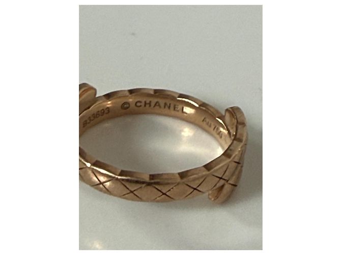 Anello Chanel Coco Crush in oro beige e diamanti - vista 3