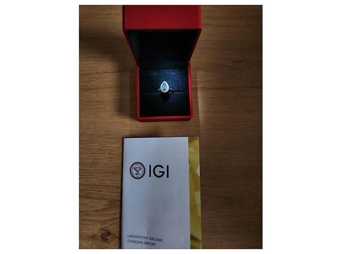 Autre Marque Anello in diamante verde taglio pera in argento - vista 4
