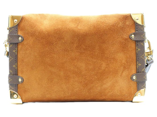 Borsa a tracolla Louis Vuitton Monogram Suede Calf Leather Side Trunk MM Marrone - vista 3