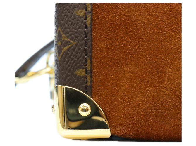Borsa a tracolla Louis Vuitton Monogram Suede Calf Leather Side Trunk MM Marrone - vista 8