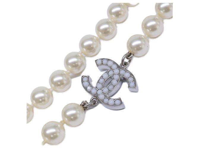 Collar de Perlas Triple CHANEL 10V Coco Mark Plata - vista 2