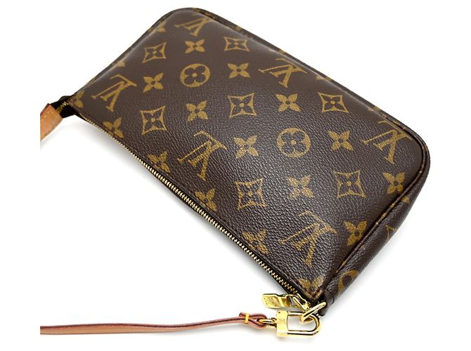 Louis Vuitton Pochette Accessoires Shoulder Bag Marrone - vista 3