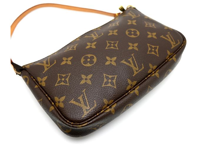 Louis Vuitton Pochette Accessoires Shoulder Bag Marrone - vista 4