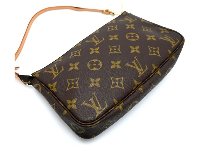 Louis Vuitton Pochette Accessoires Shoulder Bag Marrone - vista 4