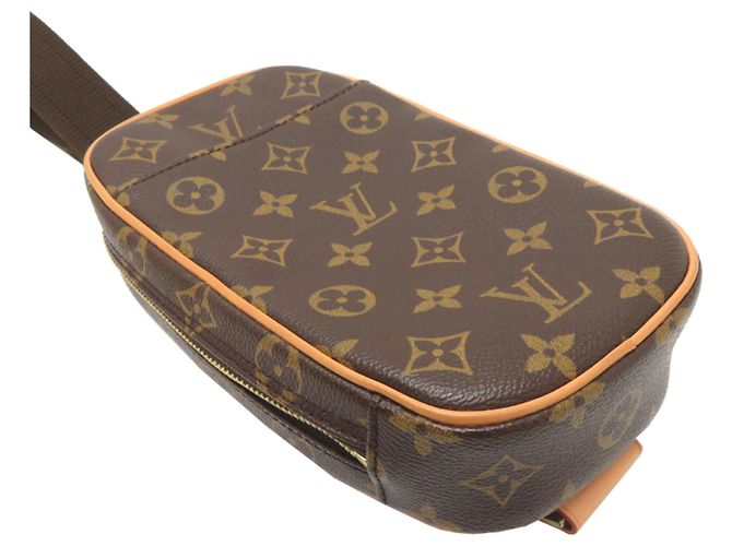Louis Vuitton Pochette Gange Borsa a tracolla da uomo Marrone - vista 3
