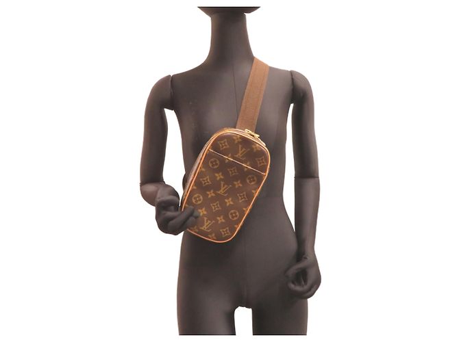 Louis Vuitton Pochette Gange Borsa a tracolla da uomo Marrone - vista 8
