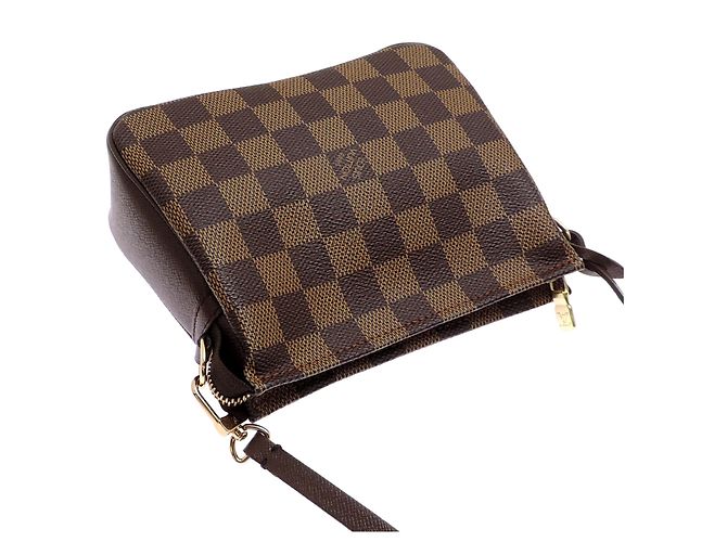 Louis Vuitton Trouse Makeup Pouch Castaño - vista 4