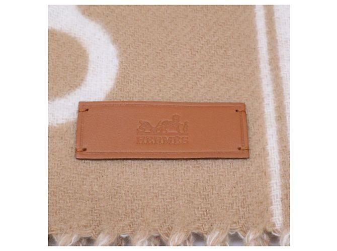 Hermès Stola in cashmere Hermes Mall Equestrian Pattern Cammello - vista 5