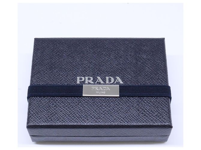 Portachiavi in pelle Prada in nero e oro D'oro - vista 8