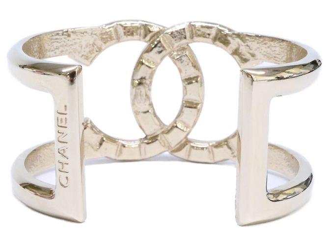 CHANEL A17C Studded Coco Mark Armreif - Ansicht 3