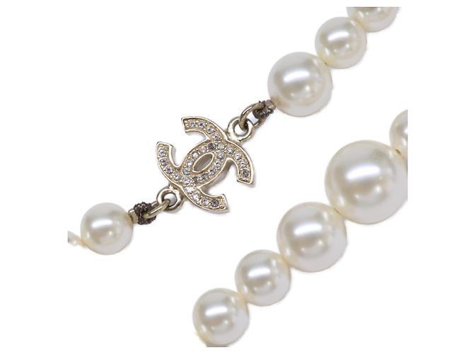 Collana lunga CHANEL A11C con perle e logo Coco in strass - vista 4
