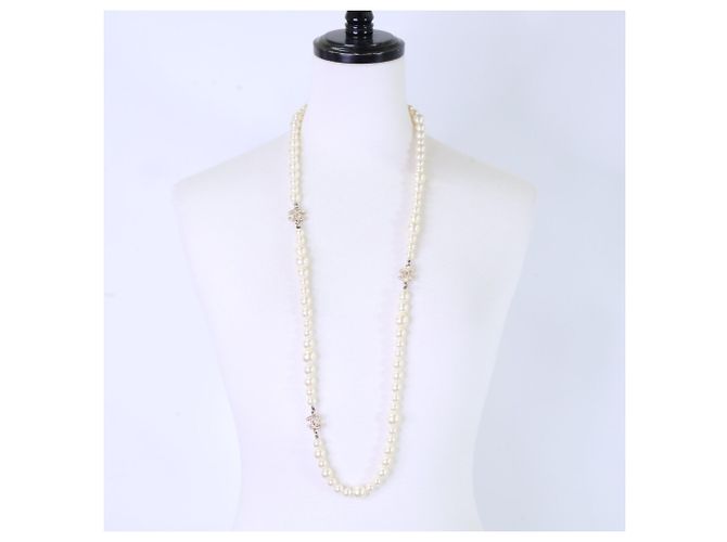 Collana lunga CHANEL A11C con perle e logo Coco in strass - vista 8