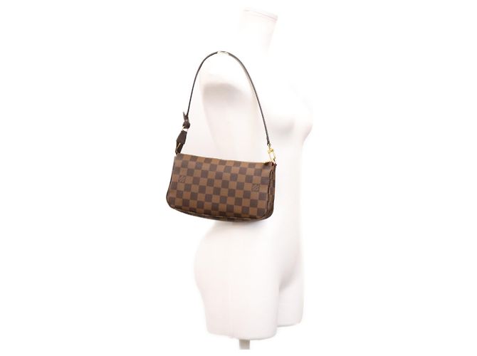 Louis Vuitton Damier Pochette Accessoires Pouch Marrone - vista 9