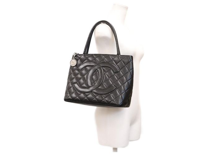 Borsa Tote Chanel in pelle caviar nera Nero - vista 12