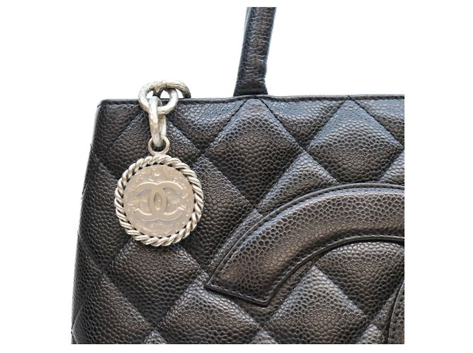 Borsa Tote Chanel in pelle caviar nera Nero - vista 6