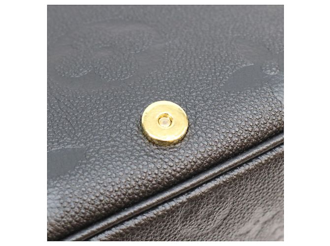 Borsa a tracolla Louis Vuitton Empreinte Noir Diane NM PM Nero - vista 11