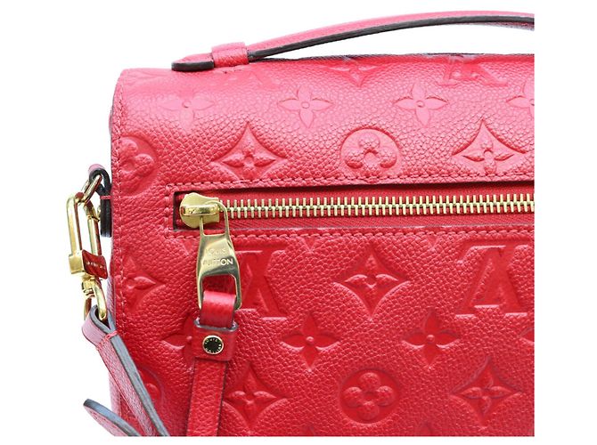Borsa a tracolla Louis Vuitton Monogram Empreinte Pochette Metis Rosso Fuschia - vista 7
