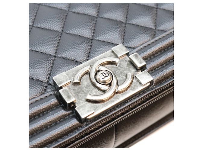 Borsa a tracolla Chanel Boy Chanel 25 Medium Nero - vista 8