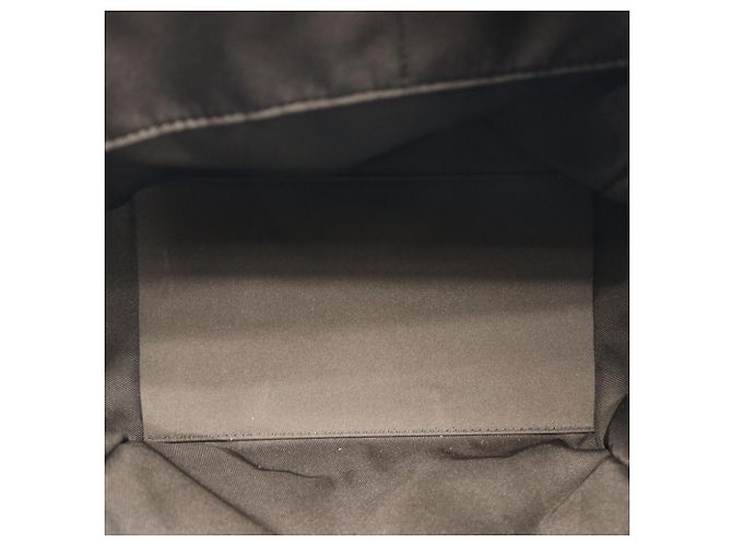 Sac à dos Louis Vuitton Monogram Shadow Discovery Noir - vue 12