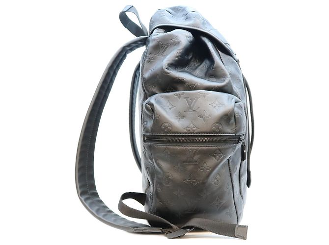 Sac à dos Louis Vuitton Monogram Shadow Discovery Noir - vue 2