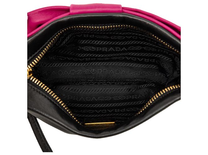Clutch Prada Black Bicolor Nappa Fiocco Bow Clutch on Strap - vista 4