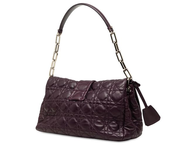 Borsa a tracolla Dior New Lock in pelle d'agnello Cannage viola Porpora - vista 2