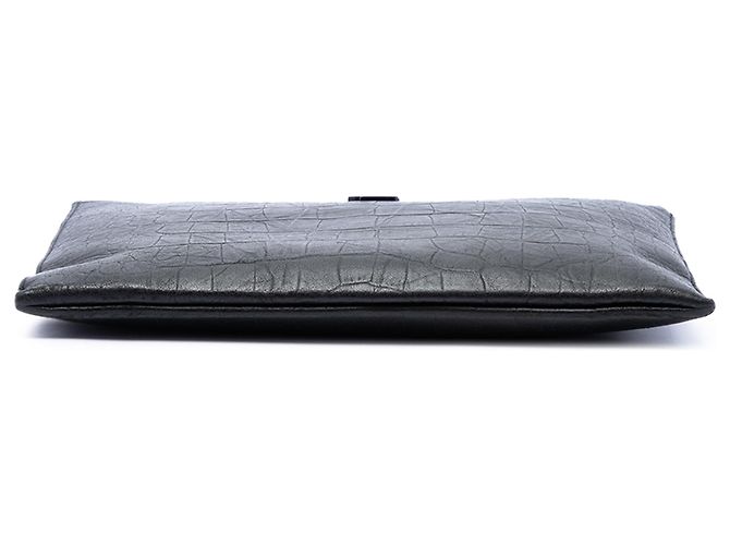 Custodia iPad Monogram in pelle embossed effetto coccodrillo nero Saint Laurent - vista 3