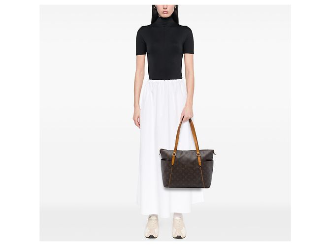 Louis Vuitton Brown Monogram Totally MM Castaño - vista 6