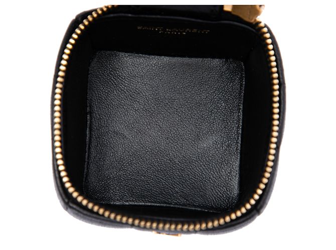 Saint Laurent Mini Borsa Cube Cassandre On Chain in pelle di agnello nera Nero - vista 4