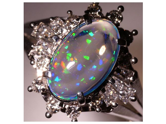 Autre Marque Eleganter Platinbandring mit Opal und Diamant - Ansicht 3