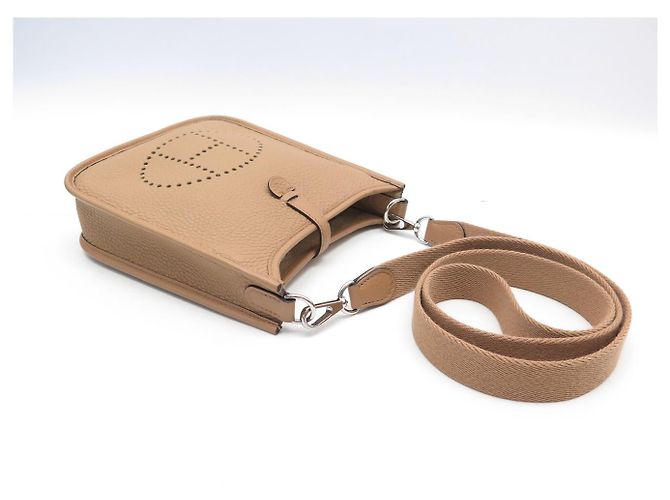 Hermès NUOVA BORSA HERMES EVELYNE 16 AMAZONE IN PELLE CLEMENCE CHAI BORSA A TRACCOLLA Cammello - vista 4