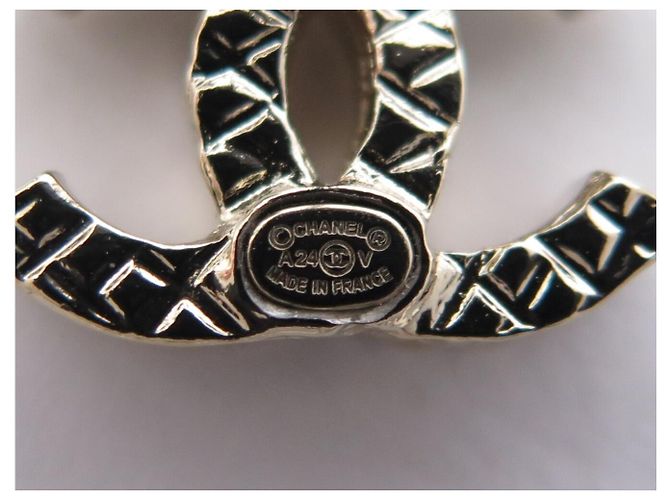 NUOVI ORECCHINI CHANEL LOGO CC MATELASSÉ 2024 ORO STRASS D'oro - vista 10