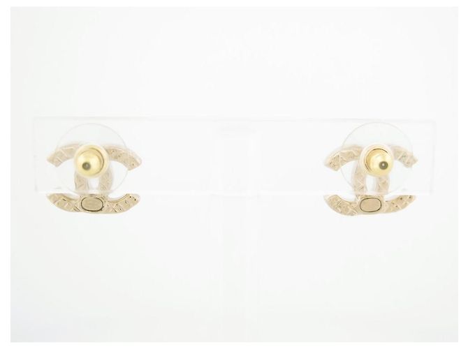 NUOVI ORECCHINI CHANEL LOGO CC MATELASSÉ 2024 ORO STRASS D'oro - vista 4