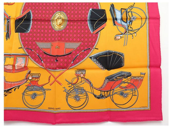 Hermès NEU HERMES LES VOITURES A TRANSFORMATION CARRE 70 SEIDENTUCHEL Pink - Ansicht 4
